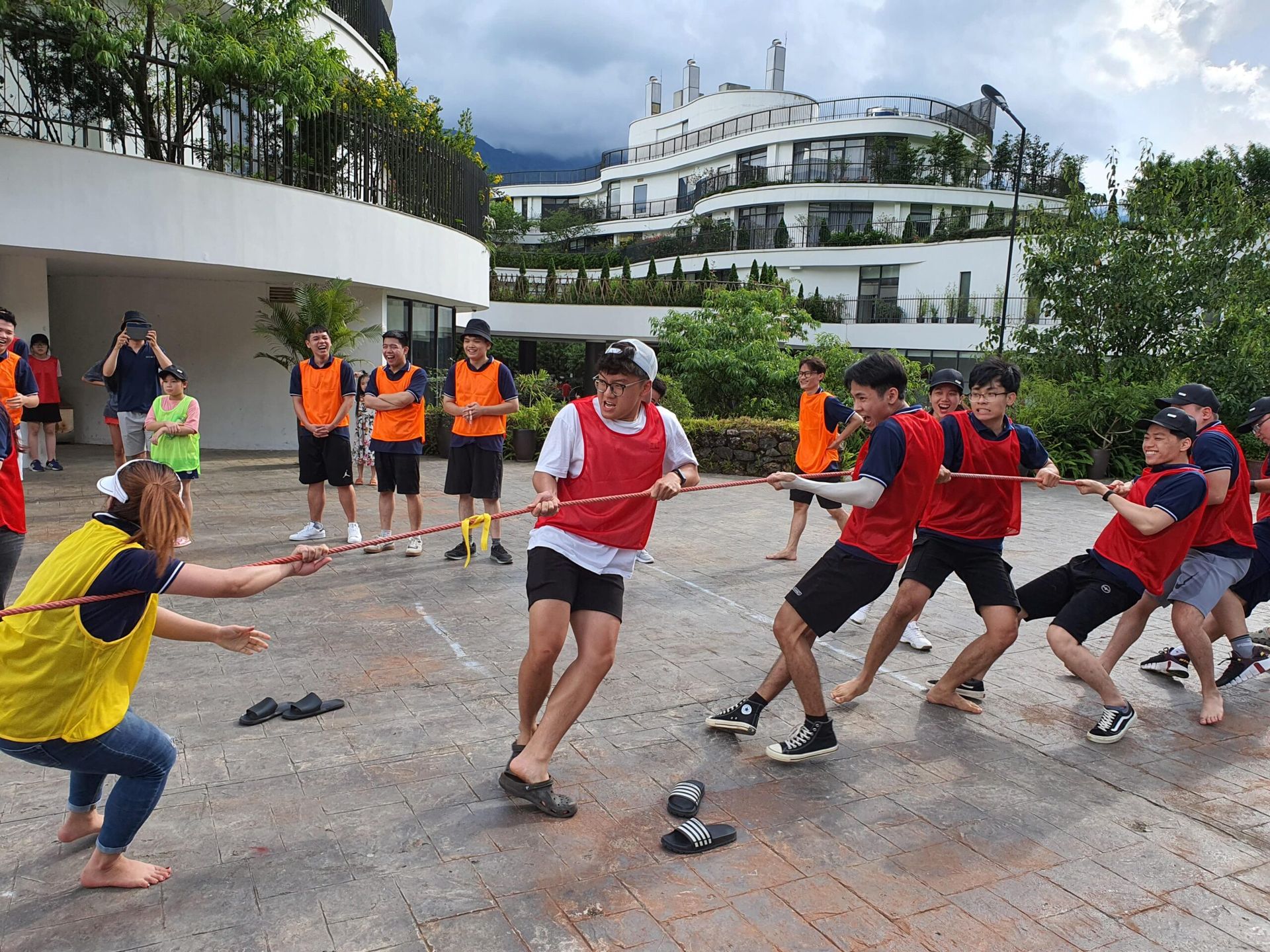 the tug of war game in action